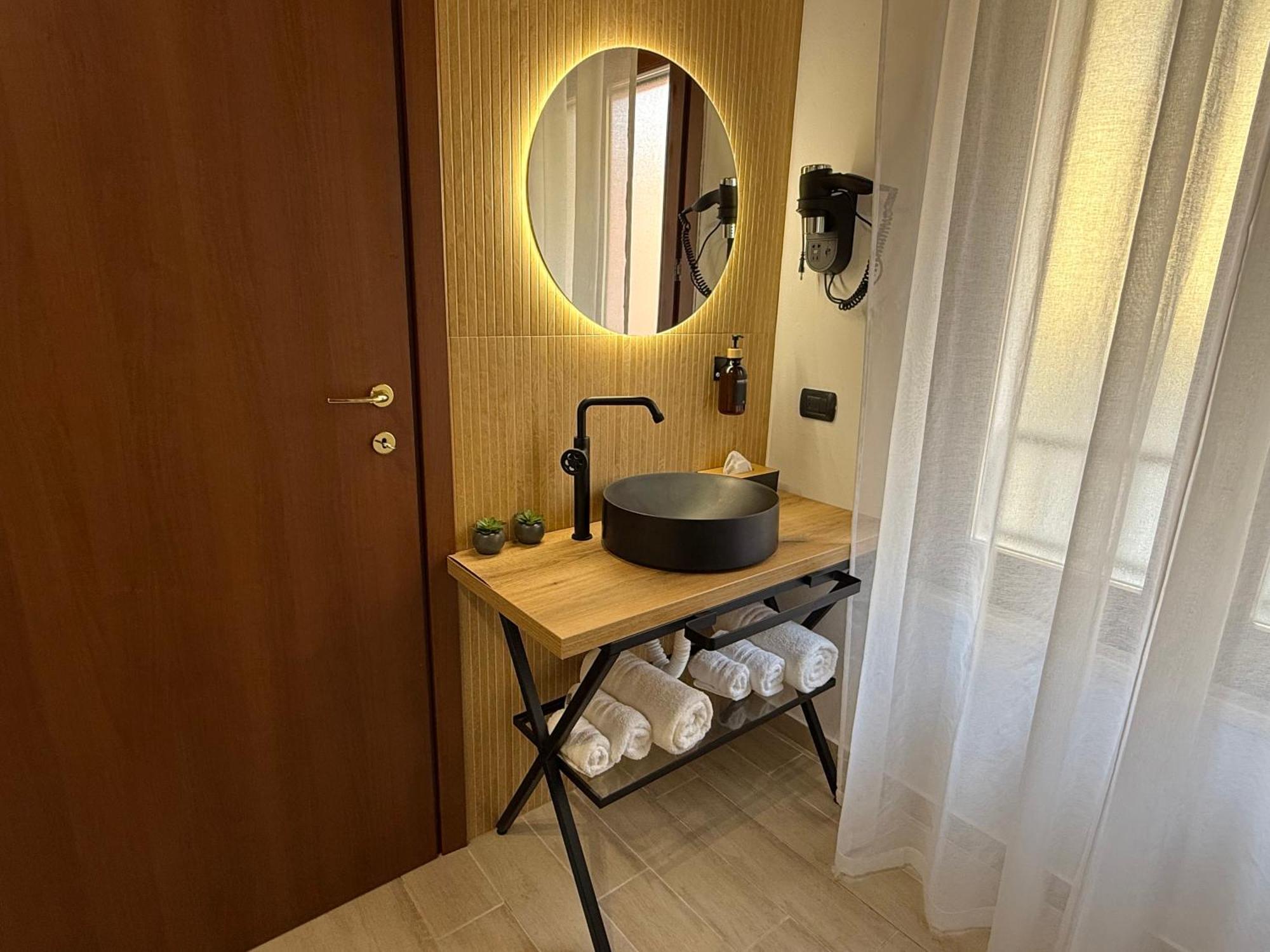 Prestige - Rustic Elegance * Verona